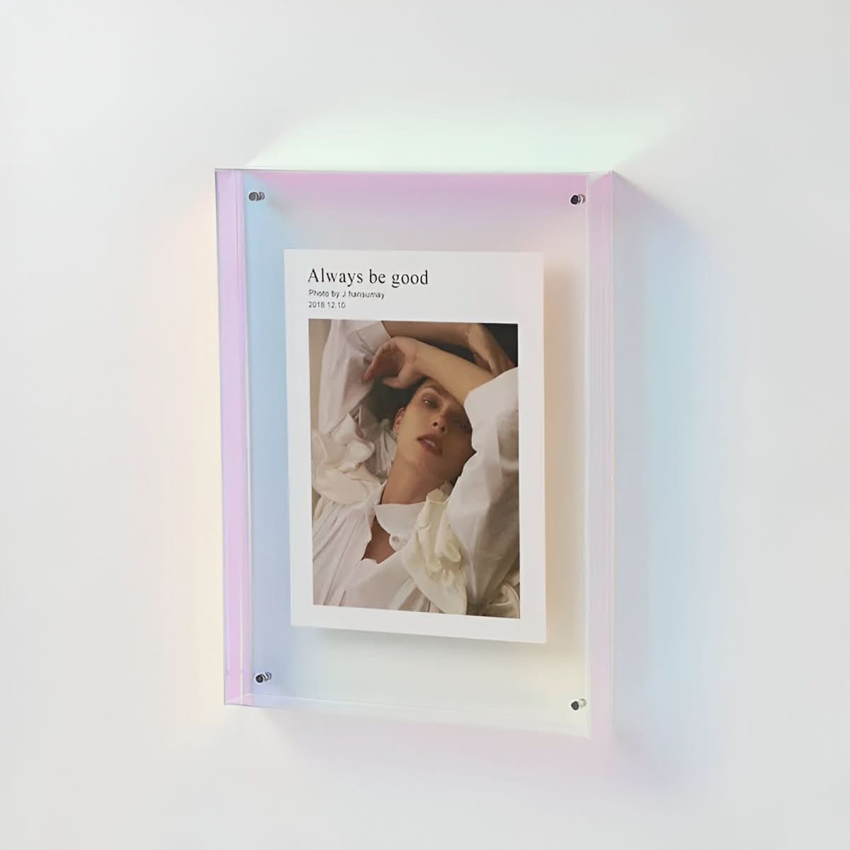 AeroGlass Frameless Acrylic Photo Frame For A Floating Modern Display